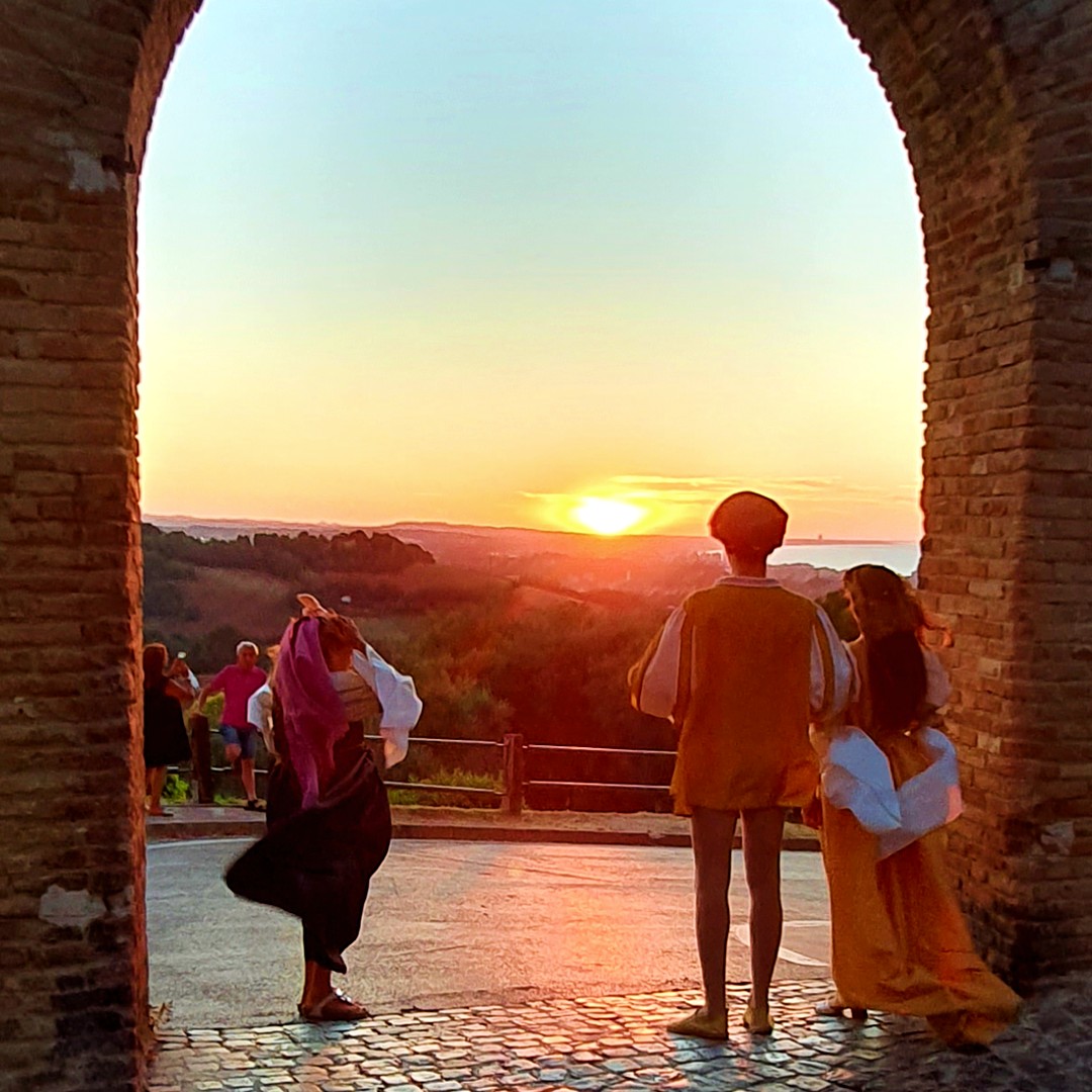 Tramonto da Gradara - AperiDante